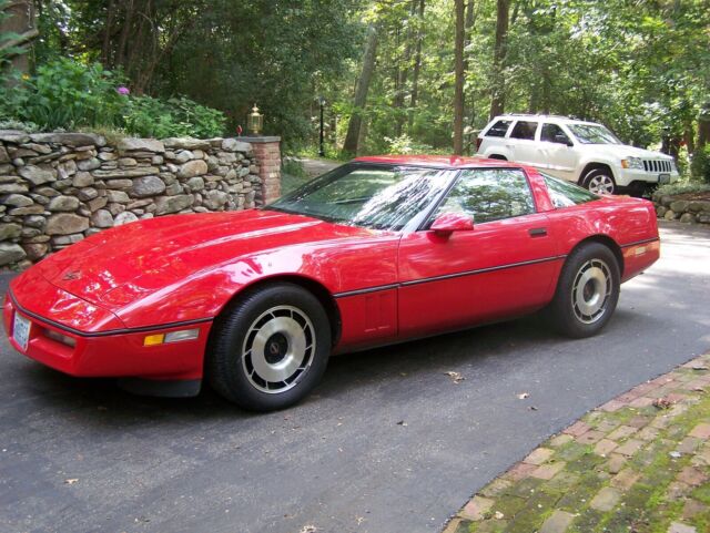 1985 Chevrolet Corvette base - photo 3