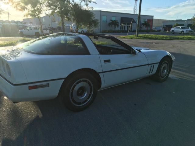 1985 Chevrolet Corvette - photo 7