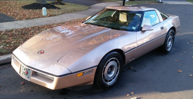 1985 CHEVROLET CORVETTE CHEVY CORVETTE SPORT SUSPENSION MANUAL SPORT SEATS CLEAN 1985 Chevrolet Corvette