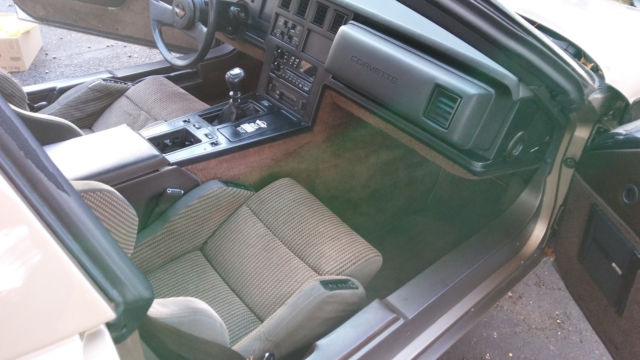 1985 Chevrolet Corvette - photo 12