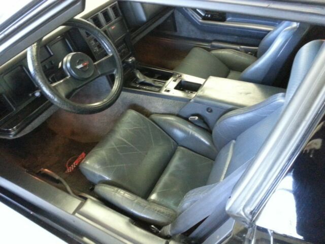 1985 Chevrolet Corvette - photo 2