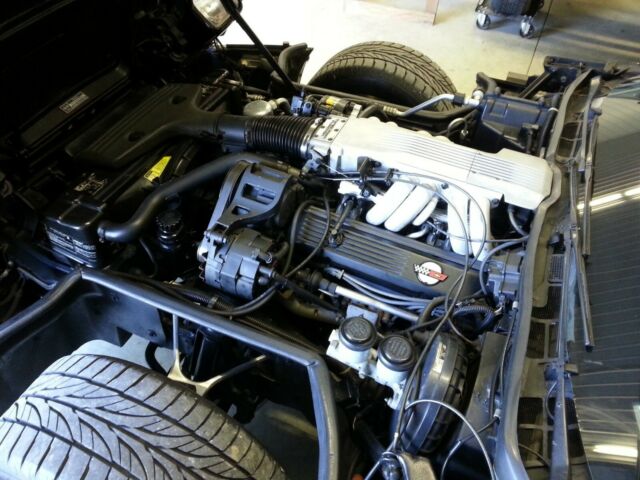1985 Chevrolet Corvette - photo 3