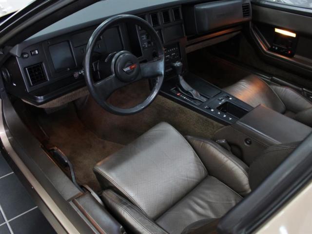 1985 Chevrolet Corvette Base Hatchback 2-Door - photo 2