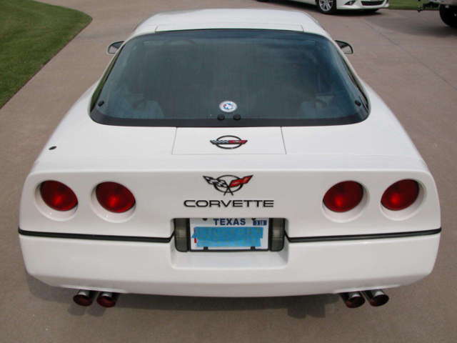 1985 Chevrolet Corvette Coupe L98 5.7L - photo 9