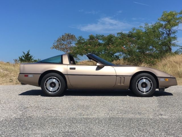 1985 Chevrolet Corvette - photo 2