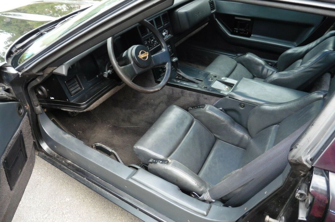 1985 Chevrolet Corvette - photo 11