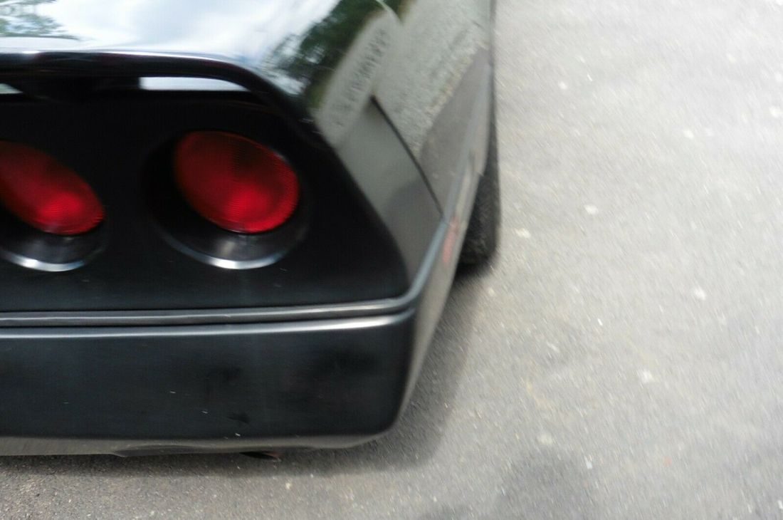 1985 Chevrolet Corvette - photo 3
