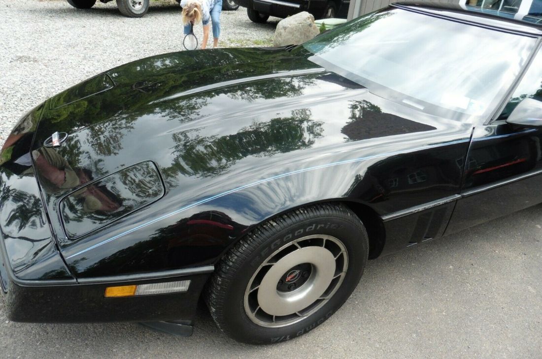 1985 Chevrolet Corvette - photo 9