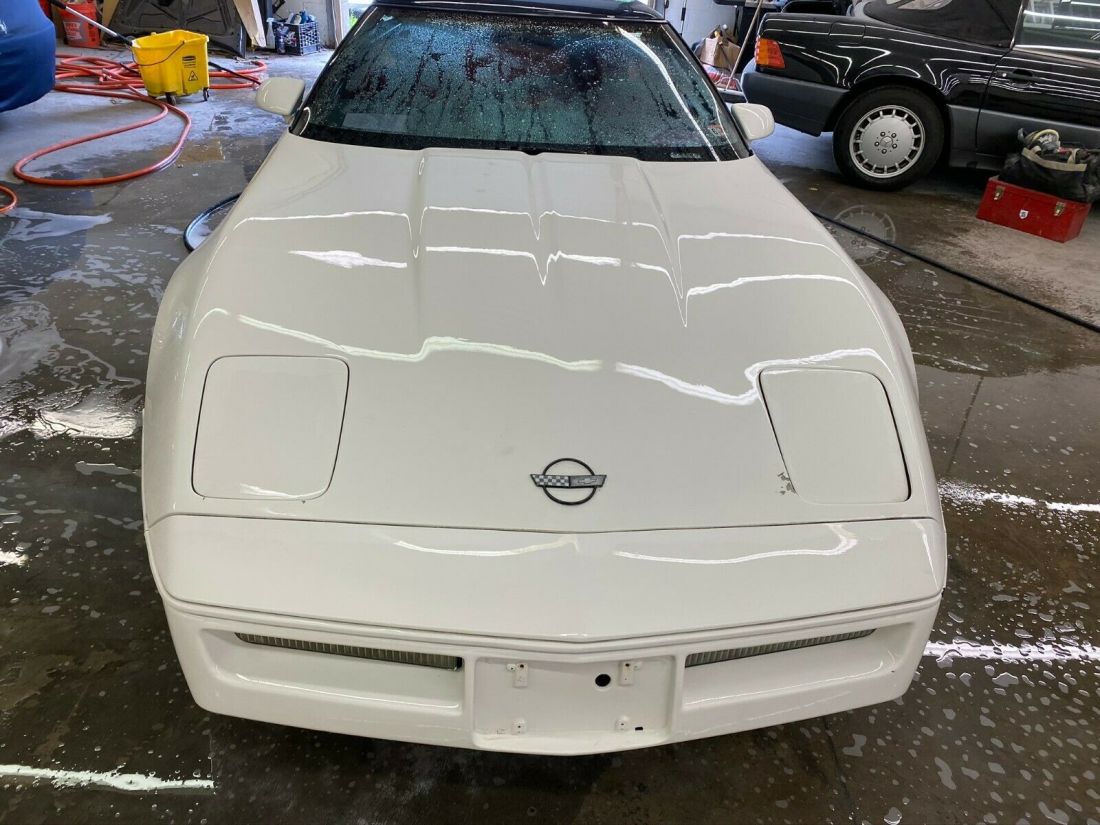 1985 Chevrolet Corvette - photo 8