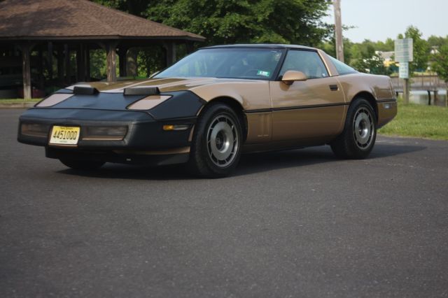 1985 Chevrolet Corvette - Z51 Handling Package, Manual Transmission 1985 Chevrolet Corvette