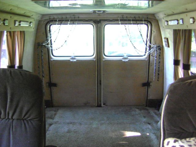 1985 Chevrolet G20 Van - photo 8