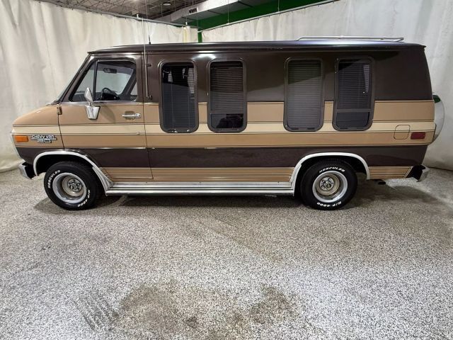 1985 Chevrolet G20 Van Conversion - photo 4