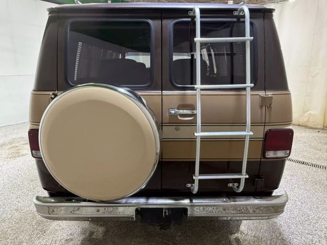 1985 Chevrolet G20 Van Conversion - photo 6