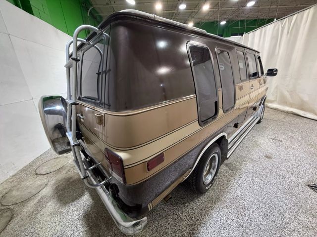 1985 Chevrolet G20 Van Conversion - photo 7