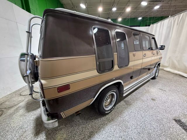 1985 Chevrolet G20 Van Conversion - photo 8