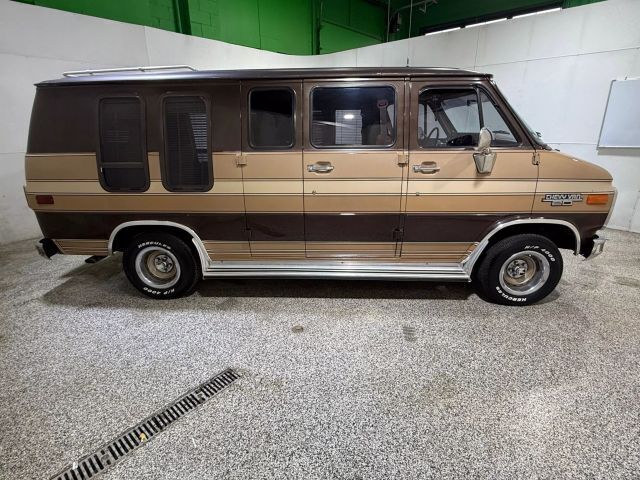 1985 Chevrolet G20 Van Conversion - photo 9