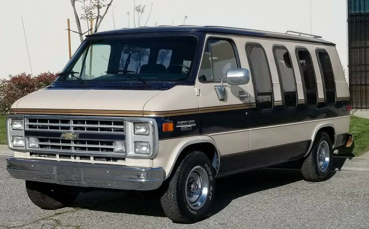 1985 Chevrolet G20 Van Conversion,100% Rust Free (310) 259-5383 - photo 6