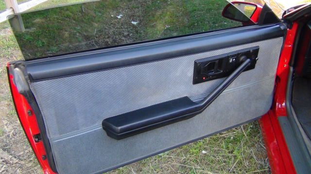 1985 Chevrolet Camaro - photo 12