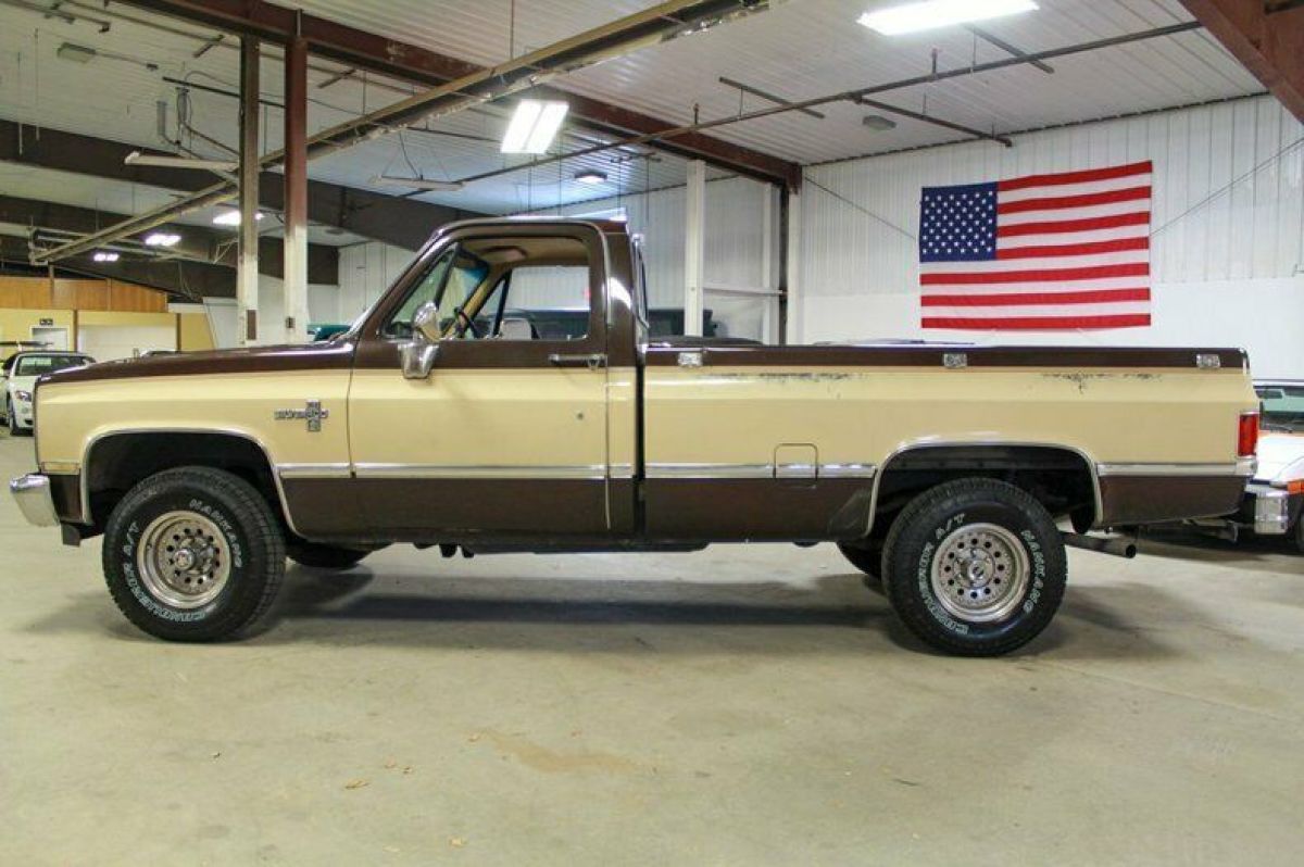 1985 Chevrolet Other Pickups - photo 2