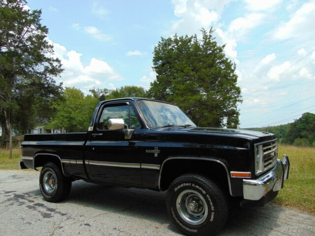 1985 Chevrolet K10 MUST SEE FULLY RESTORED SILVERADO K10 NO RUST - photo 2