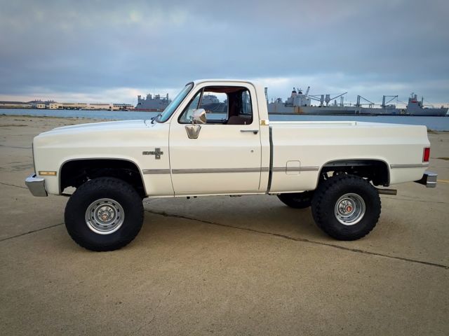 1985 Chevrolet C/K Pickup 1500 Silverado - photo 8