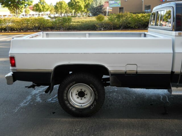 1985 Chevrolet K20 Pickup Silverado - photo 12