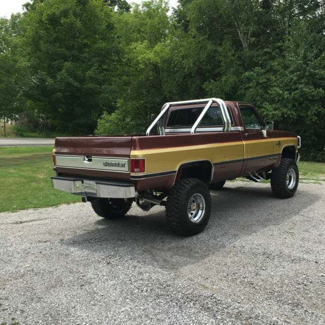1985 Chevrolet C/K Pickup 2500 2500 k20 c10 - photo 3