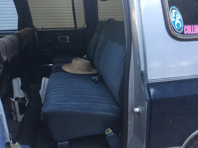 1985 Chevrolet Suburban Silverado Sport Utility 4-Door - photo 12