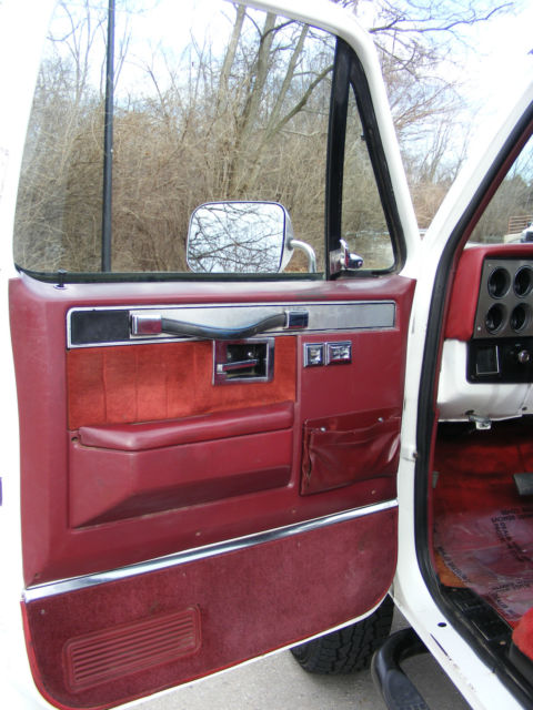 1985 Chevrolet C/K Pickup 3500 Silverado - photo 12