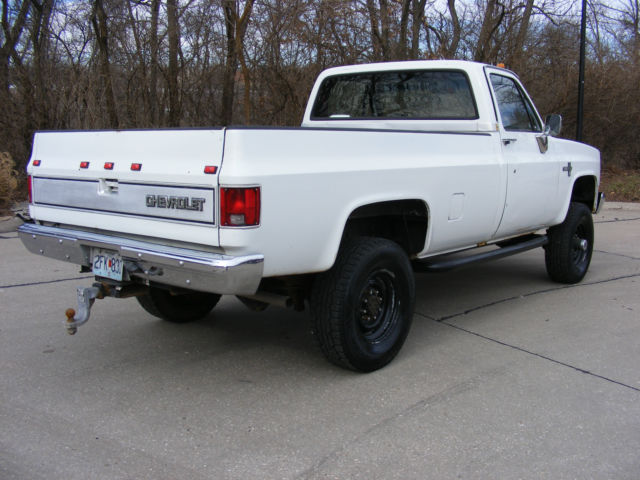 1985 Chevrolet C/K Pickup 3500 Silverado - photo 9