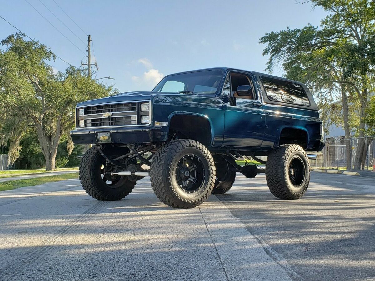 1985 Chevrolet K5 4x4 Blazer Edelbrock Aluminum headed 383 stupid clean 1985 Chevrolet Blazer