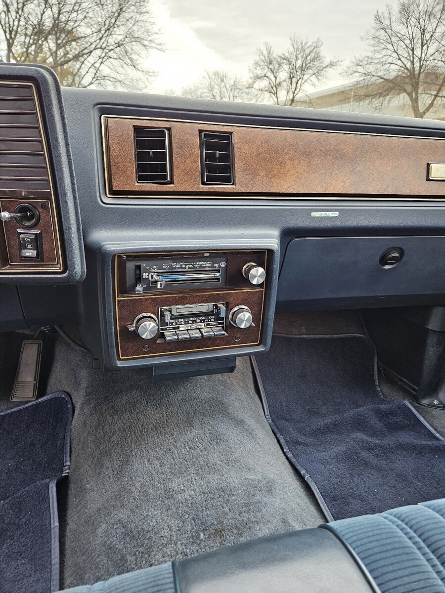 1985 Chevrolet Monte Carlo - photo 9