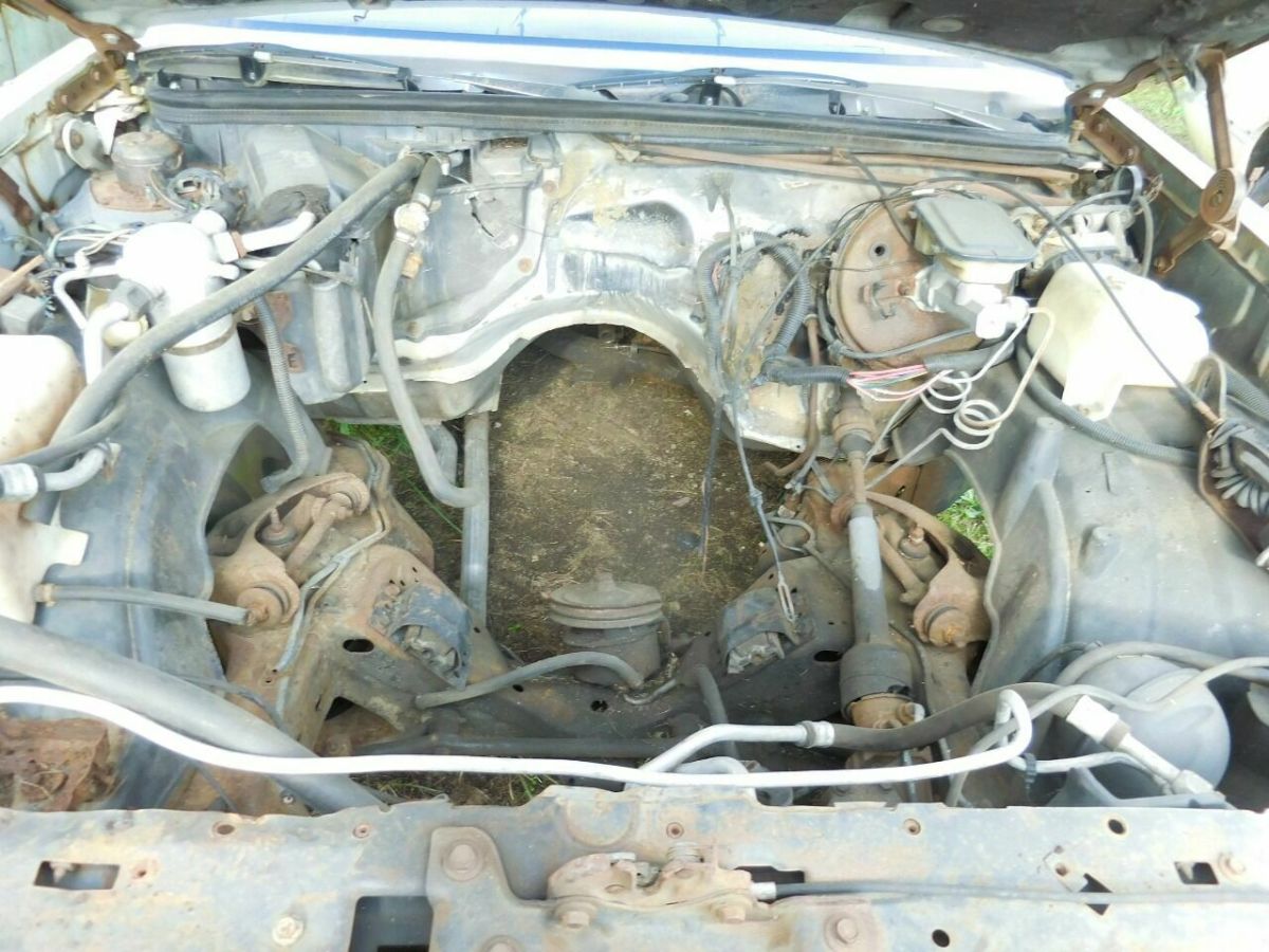 1985 Chevrolet Monte Carlo Base 2dr Coupe - photo 12