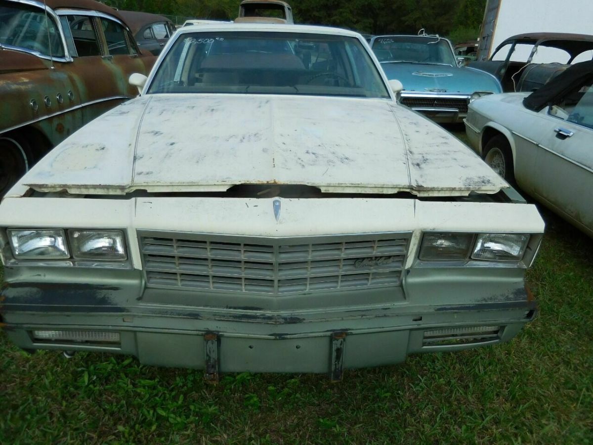 1985 Chevrolet Monte Carlo Base 2dr Coupe - photo 2