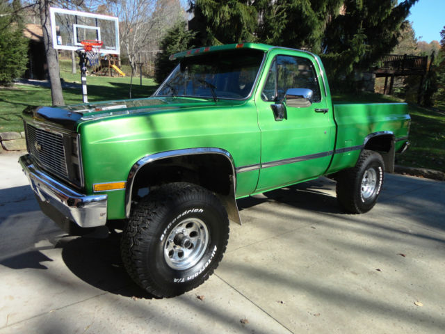 1985 Chevrolet Silverado 1500 4x4 Restored Lifted 1985 Chevrolet Silverado 1500 Silverado 1500
