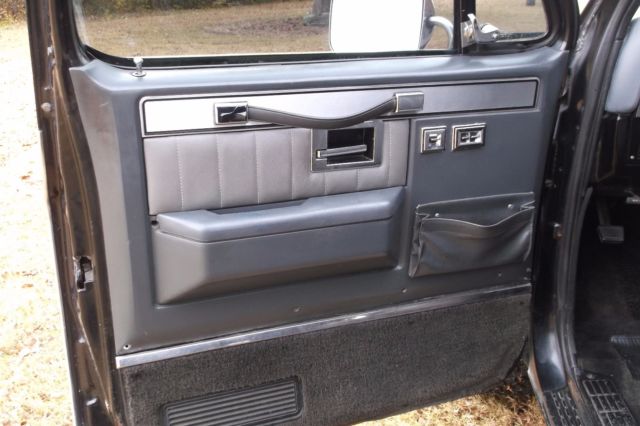 1985 Chevrolet C/K Pickup 1500 SILVERADO - photo 11