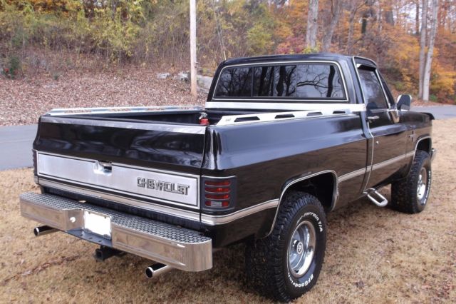 1985 Chevrolet C/K Pickup 1500 SILVERADO - photo 4
