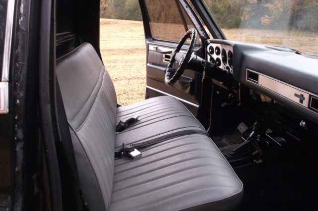 1985 Chevrolet C/K Pickup 1500 SILVERADO - photo 8