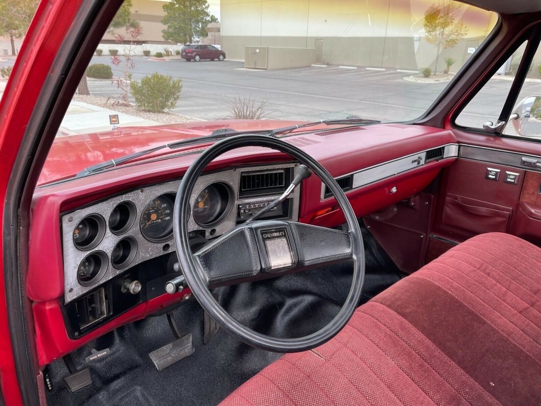 1985 Chevrolet C-10 SILVERADO - photo 11