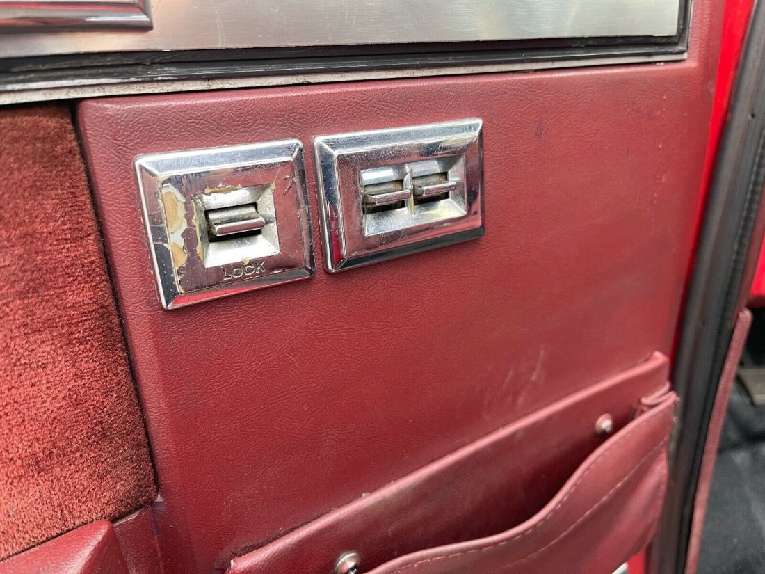 1985 Chevrolet C-10 SILVERADO - photo 12
