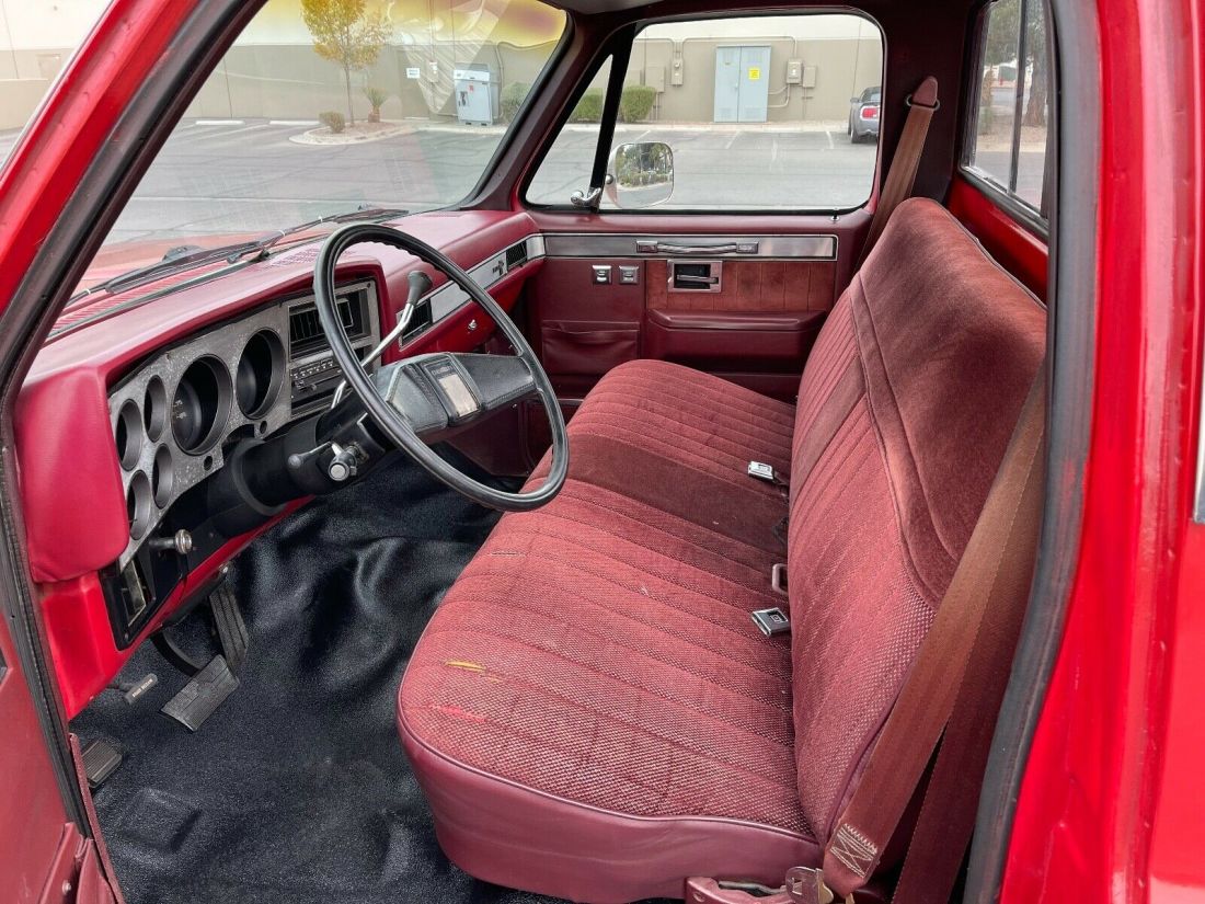 1985 Chevrolet C-10 SILVERADO - photo 9