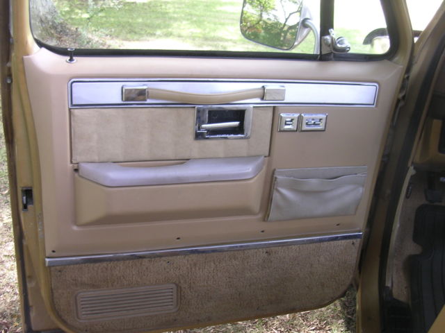 1985 Chevrolet C-10 - photo 12