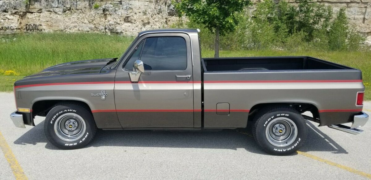 1985 Chevrolet C-10 - photo 3