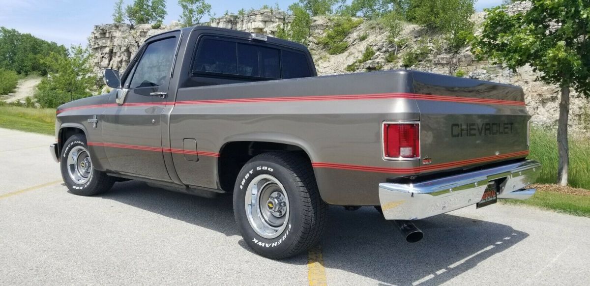 1985 Chevrolet C-10 - photo 4