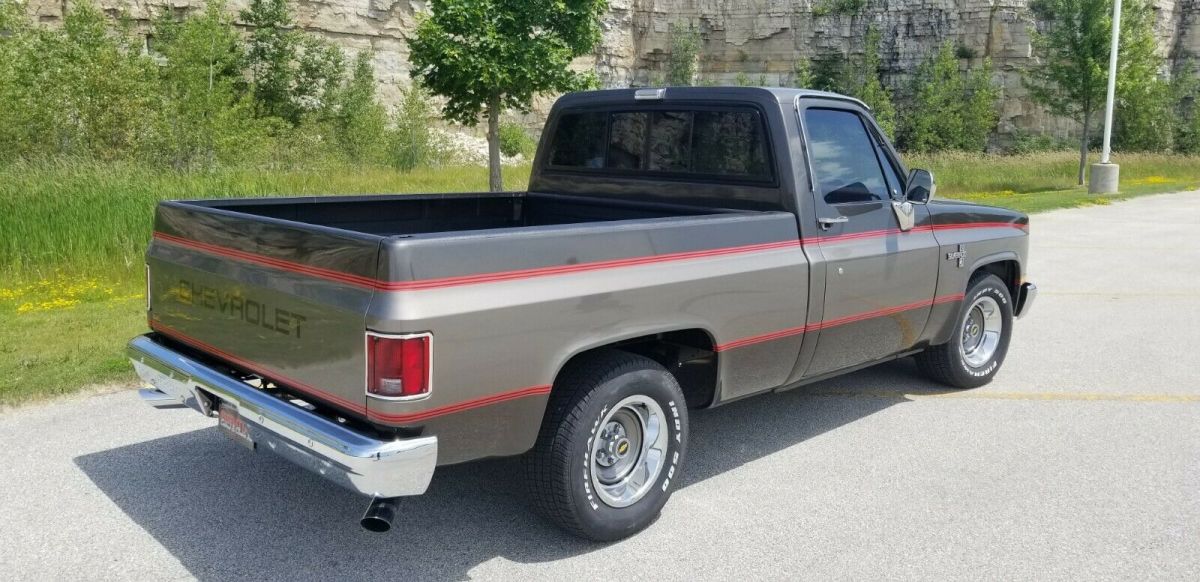 1985 Chevrolet C-10 - photo 5