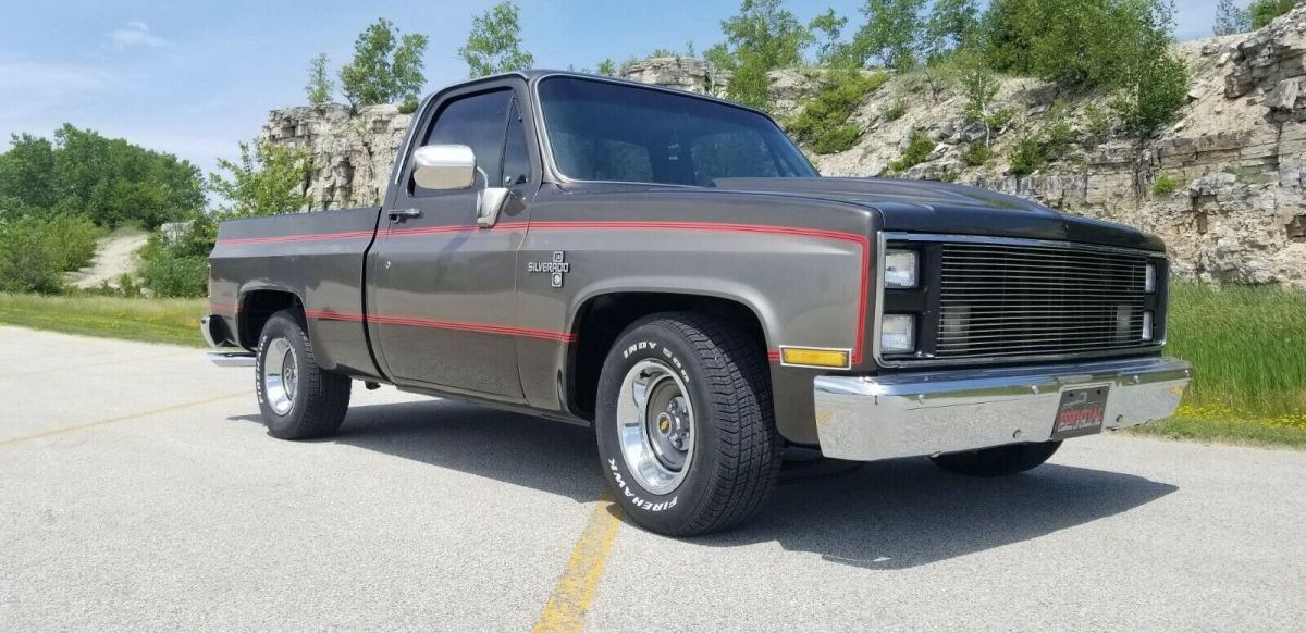 1985 Chevrolet C-10 - photo 7