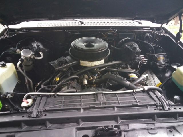 1985 Chevrolet Silverado 2500 - photo 8