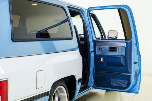 1985 Chevrolet Suburban -- - photo 13