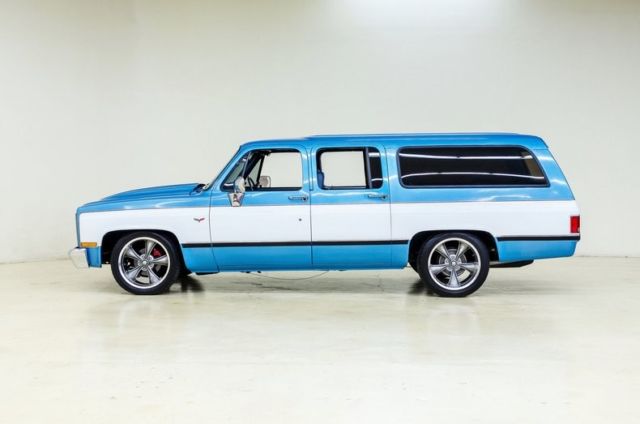 1985 Chevrolet Suburban -- - photo 4