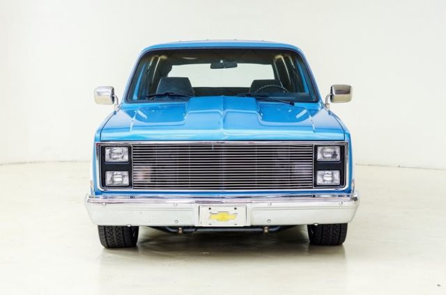 1985 Chevrolet Suburban -- - photo 5